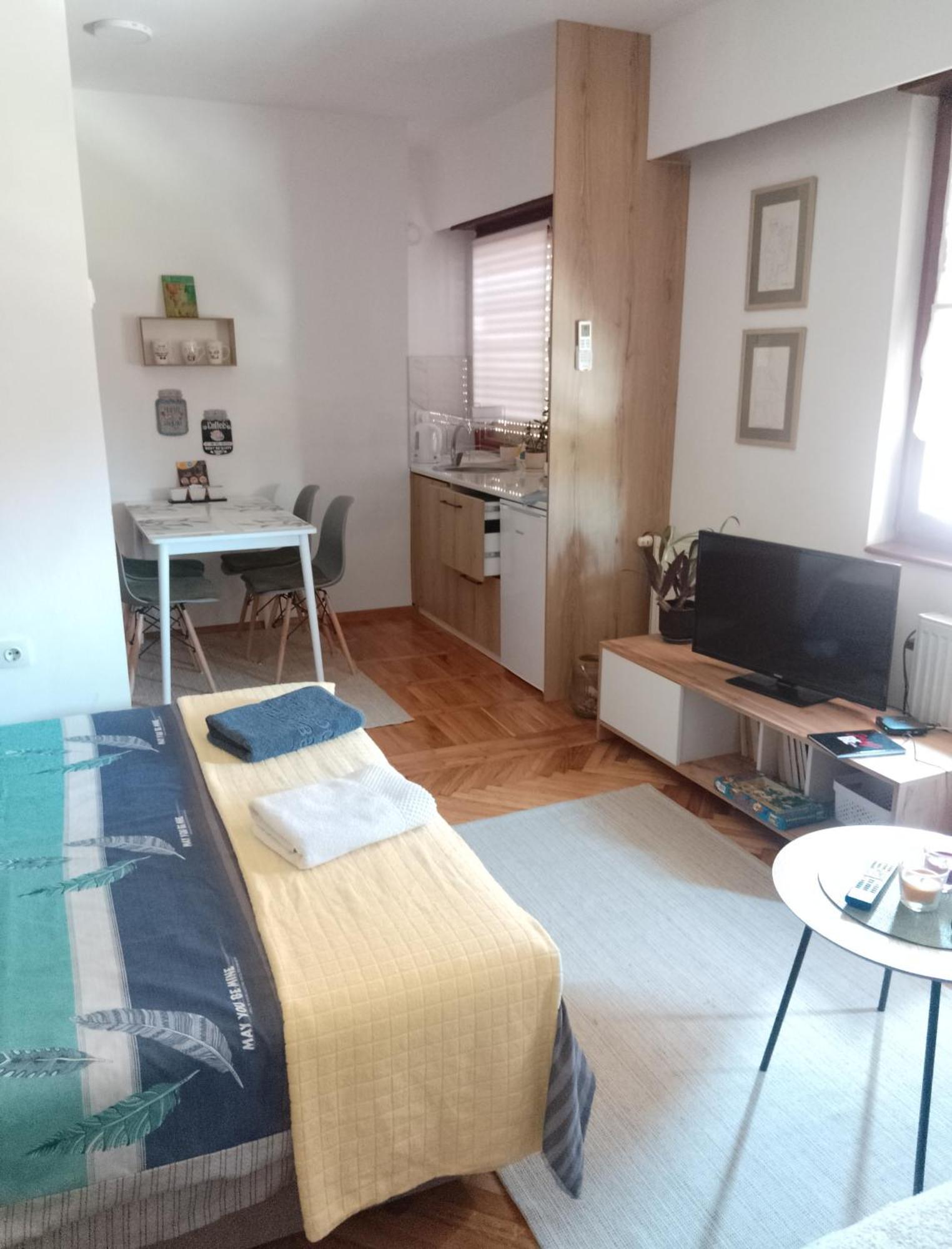 Fina Apartman Leskovac  Ngoại thất bức ảnh